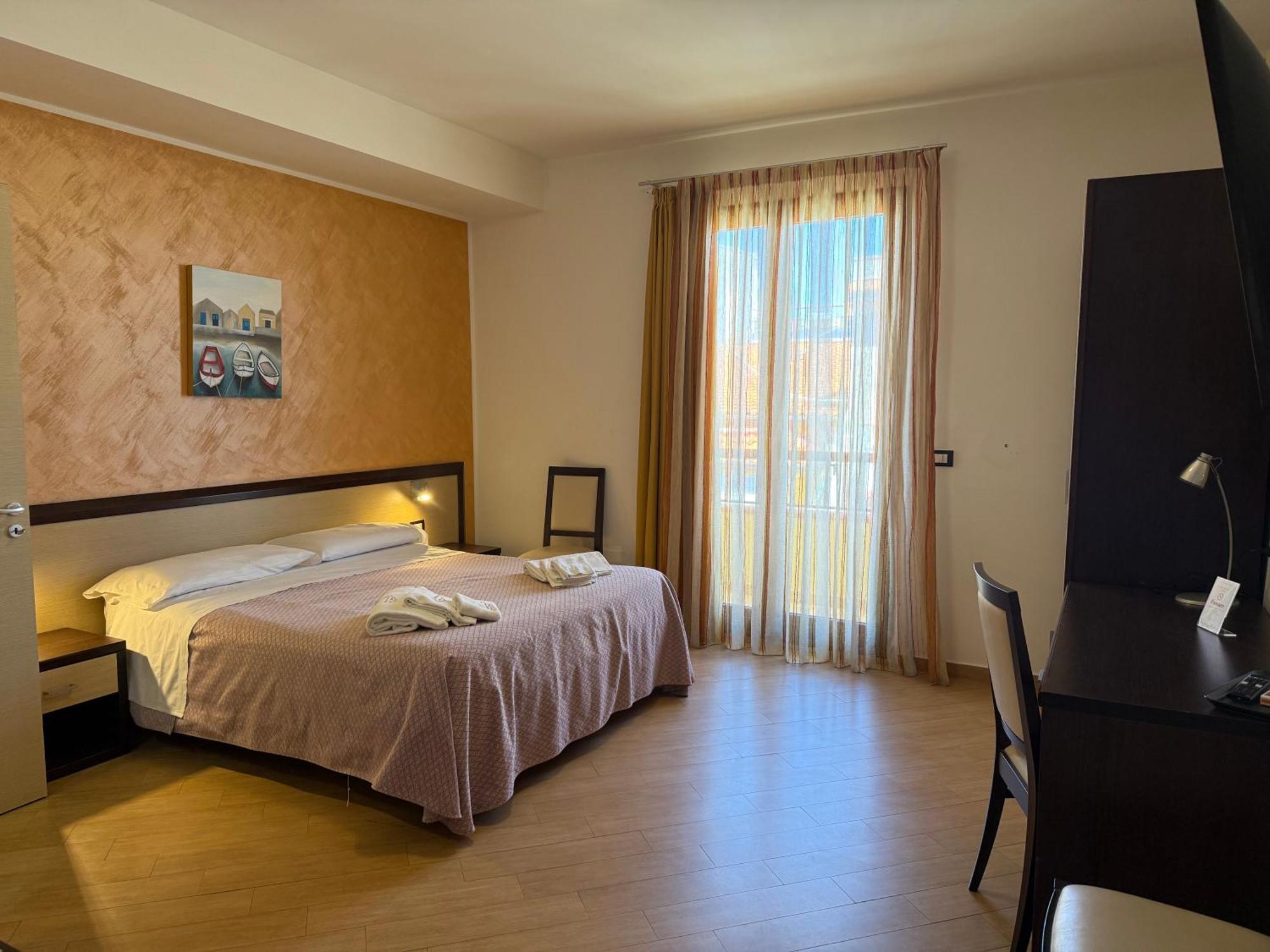 Albergo Perseo Portopalo Di Capo Passero Екстериор снимка