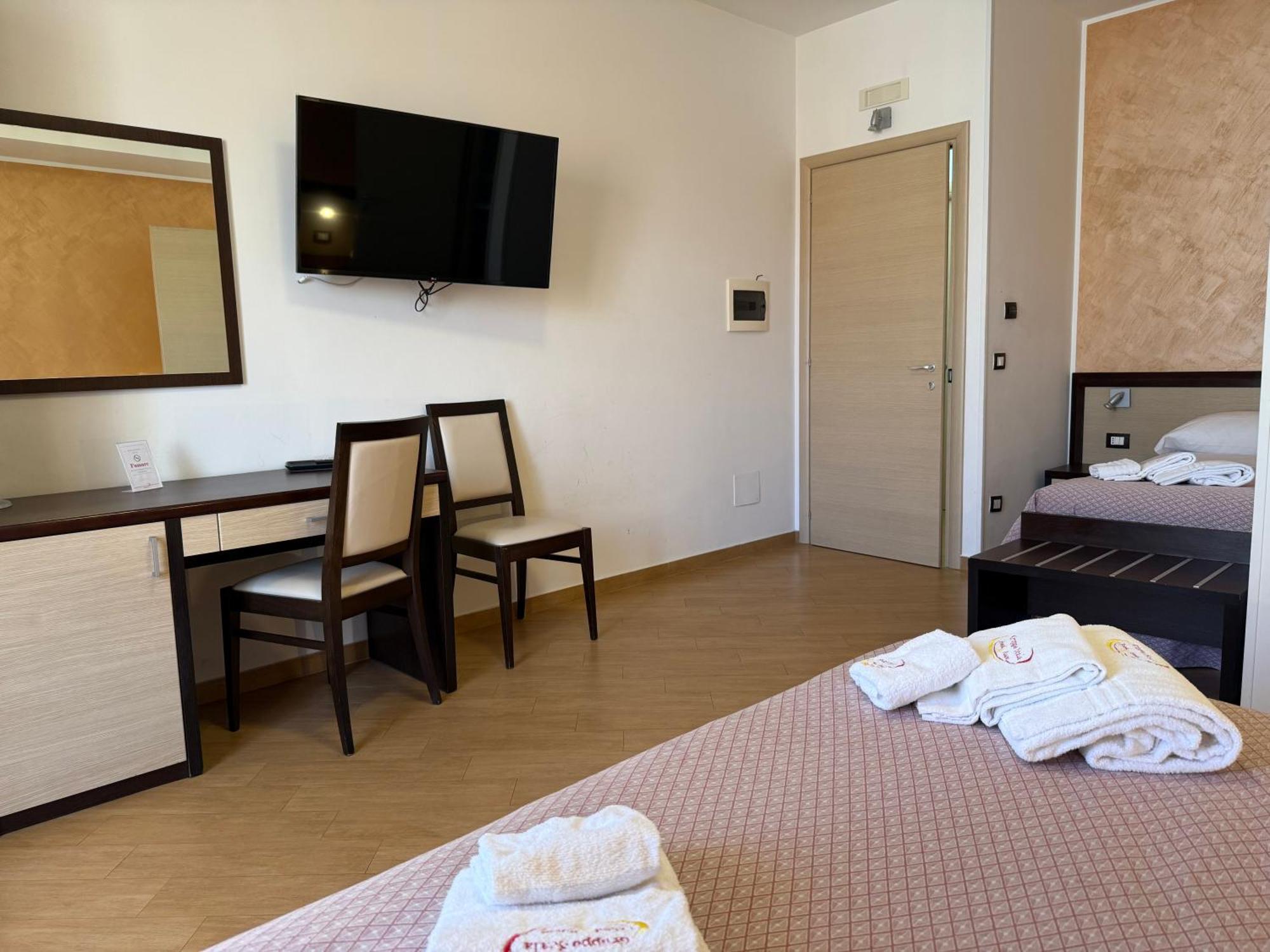 Albergo Perseo Portopalo Di Capo Passero Екстериор снимка